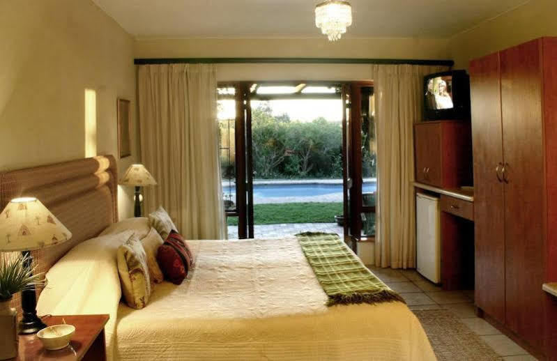 Milkwood Country Cottage St Francis Bay Bagian luar foto