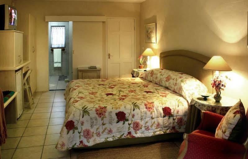 Milkwood Country Cottage St Francis Bay Bagian luar foto